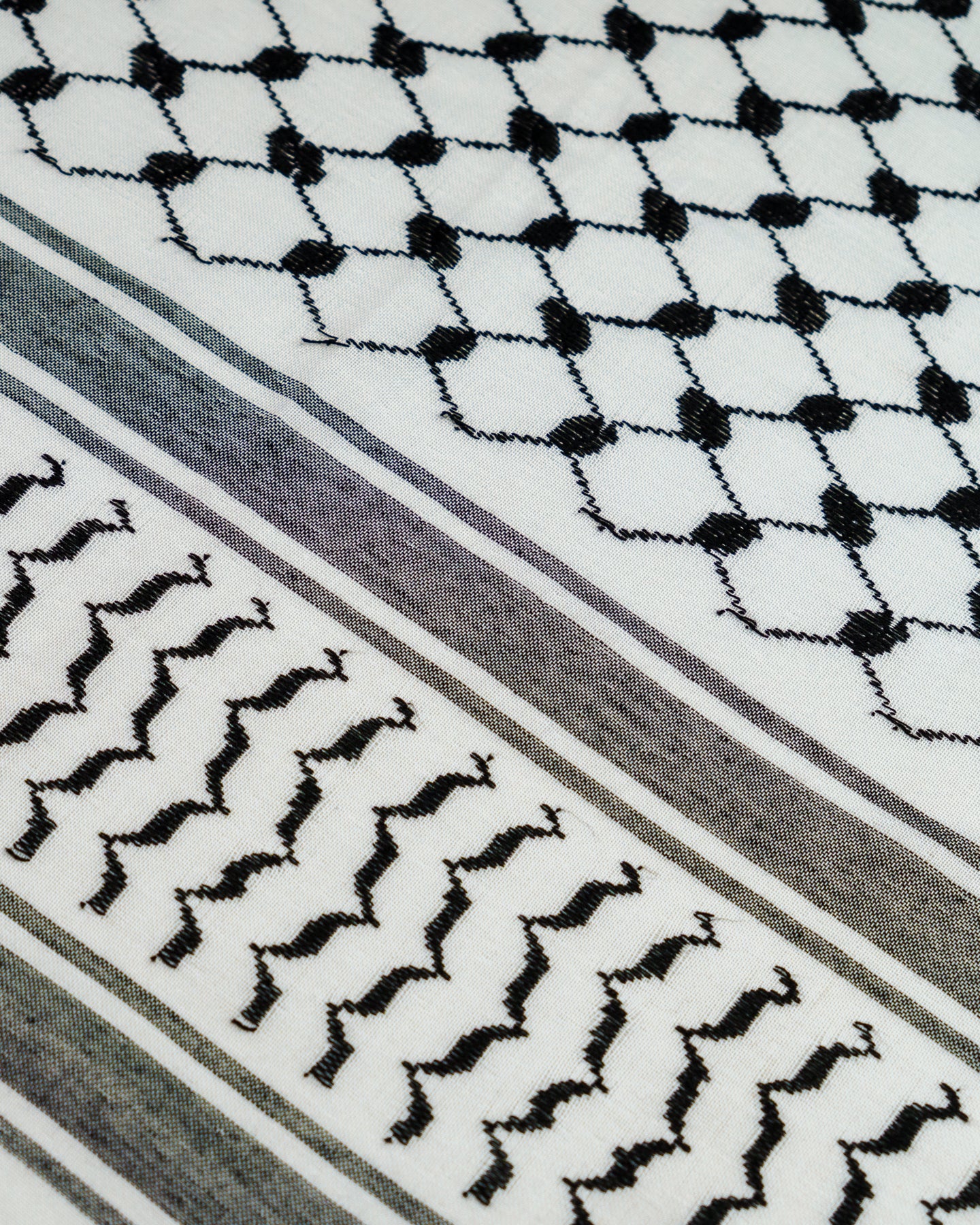 Classic Black & White Lace Kufiyah